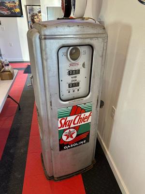 ORIGINAL TEXACO SKY CHIEF TOKHEIM GAS PUMP