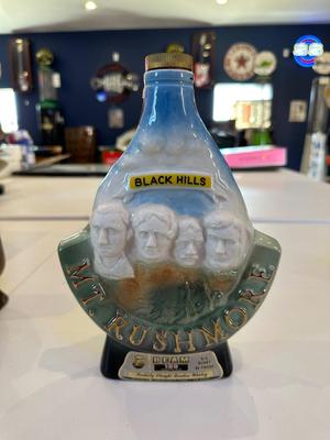 VINTAGE WYOMING AND SOUTH DAKOTA JIM BEAM DECANTERS