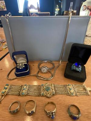 GIANI BERNINI CLUTCH AND SILVER AND BLUE TONE JEWELRY