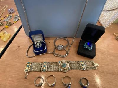 GIANI BERNINI CLUTCH AND SILVER AND BLUE TONE JEWELRY