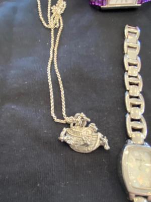 WOMENS FOSSIL WATCHES AND SILVER TONE JEWELRY