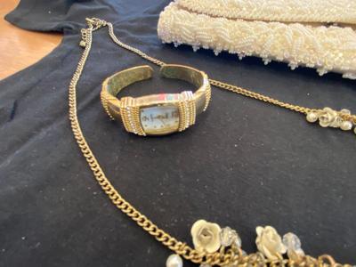 LA REGALE CLUTCH AND COSTUME JEWELRY SOME FOR REPAIR OR REPURPOSE