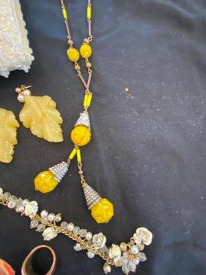 LA REGALE CLUTCH AND COSTUME JEWELRY SOME FOR REPAIR OR REPURPOSE