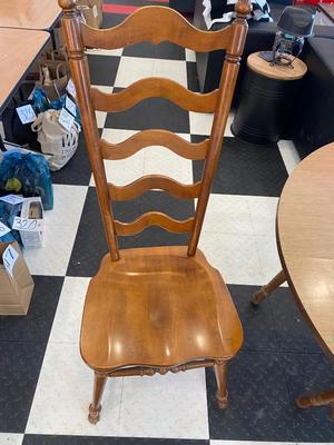DROP LEAF TABLE AND 4 CHAIRS