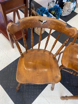 DROP LEAF TABLE AND 4 CHAIRS
