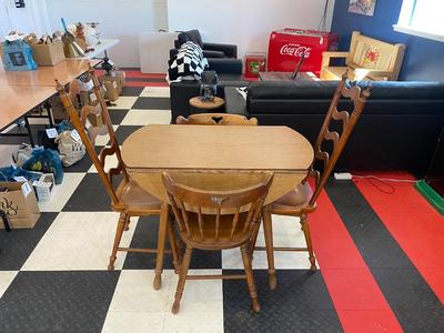 DROP LEAF TABLE AND 4 CHAIRS