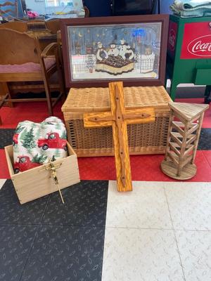 WICKER HAMPER CHRISTMAS DECOR AND MORE!