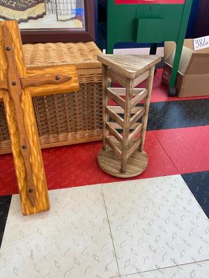 WICKER HAMPER CHRISTMAS DECOR AND MORE!