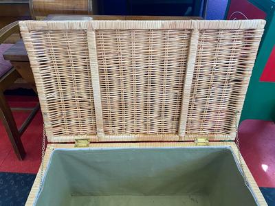 WICKER HAMPER CHRISTMAS DECOR AND MORE!