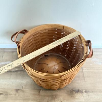 LOT 387K: Longaberger Collection: Baskets, Accessories & Liners