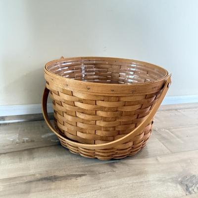 LOT 387K: Longaberger Collection: Baskets, Accessories & Liners