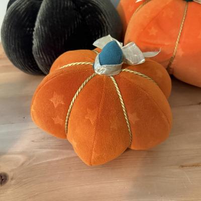 LOT 390F: Fabric Pumpkin Collection