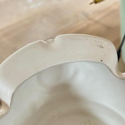 LOT 397L: Vintage Atlantic Mold White Ceramic Christmas Tree Lamp