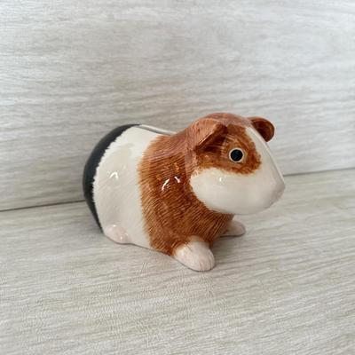 LOT 401K: Guinea Pig Coin Bank & Chubby Rabbit Sculptures: Evergreen & Goose Creek