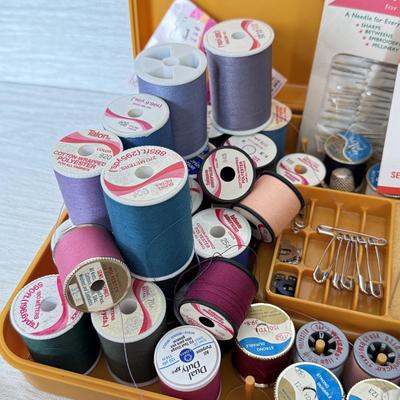 LOT 403L: Collection of Sewing Thread w/ Case & Vintage Crafting Scissors