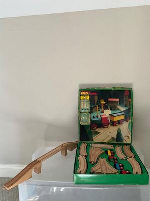 BR709 Childs Brio Wooden 30pc Railroad Set with Extra Bridge
