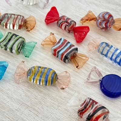 LOT 412K: Vintage Murano Style Art Glass Candies