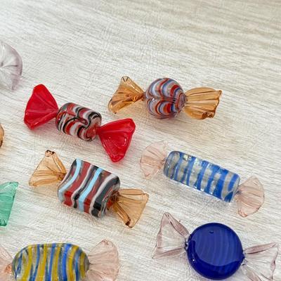 LOT 412K: Vintage Murano Style Art Glass Candies