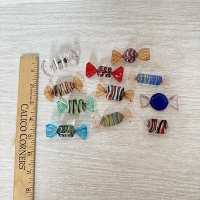 LOT 412K: Vintage Murano Style Art Glass Candies