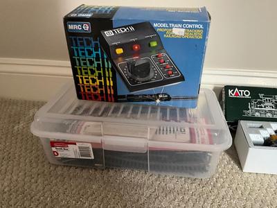 BR714 KATO Model Train Lot