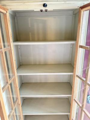 LOT 416H: Lovely Glass Front Cabinet