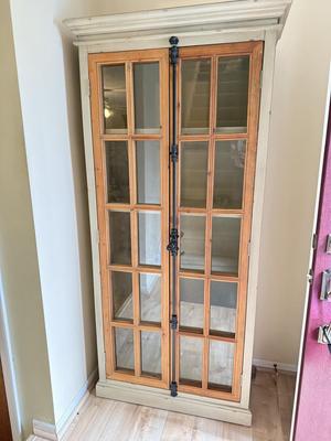 LOT 416H: Lovely Glass Front Cabinet