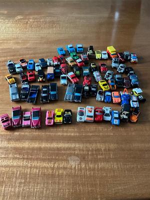 BR716 Lot of Micro Mini Cars