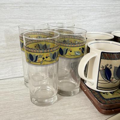 LOT 425K: Mikasa Intaglio CAC 01 Arabella Pattern Large China Dinnerware Set