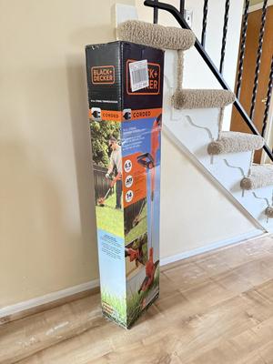 LOT 426F: NIB Black & Decker Corded 14” String Trimmer/Edger ModelGH900