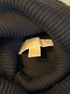 LOT 432U: Women’s Sweaters & Cardigans: Michael Kors & Tahari