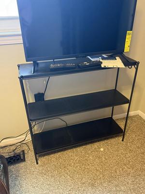 LOT 436U: Insignia 32” LCD TV Model NS-32D310NA21 w/ Small TV Stand