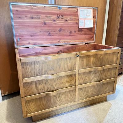 LOT 439U: Beautiful MCM Lane Chest
