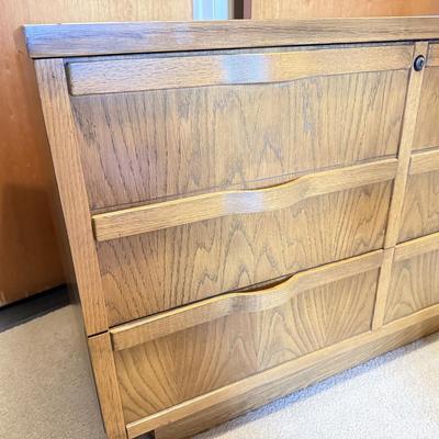LOT 439U: Beautiful MCM Lane Chest