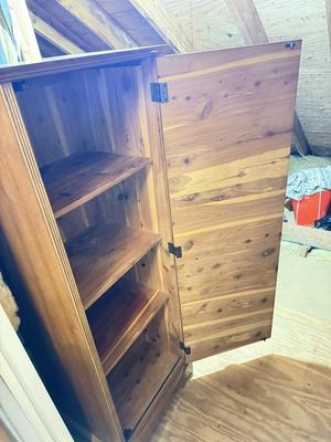 LOT 440U: Lane Faux Drawer Cabinet