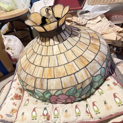 LOT 441B: Vintage Tiffany Style Slag Glass Hanging Lamp