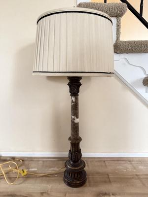 LOT 444L: Gorgeous Vintage Marble & Metal Base Lamp