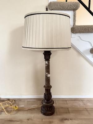 LOT 444L: Gorgeous Vintage Marble & Metal Base Lamp