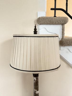 LOT 444L: Gorgeous Vintage Marble & Metal Base Lamp