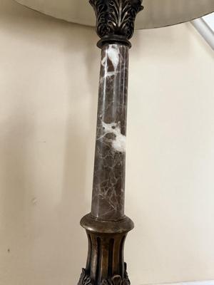 LOT 444L: Gorgeous Vintage Marble & Metal Base Lamp