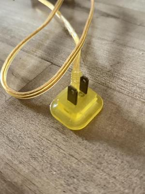 LOT 444L: Gorgeous Vintage Marble & Metal Base Lamp