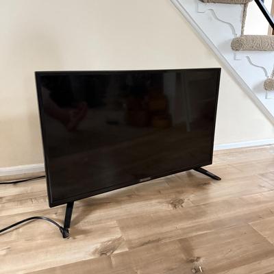 LOT 447F: Westinghouse 32” TV Model WD32HB1120-C