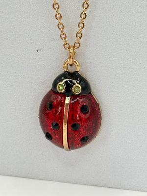LOT 344J: 19” Betsey Johnson Ladybug Pendant Necklace w/ Matching Pierced Earrings