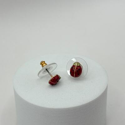 LOT 344J: 19” Betsey Johnson Ladybug Pendant Necklace w/ Matching Pierced Earrings