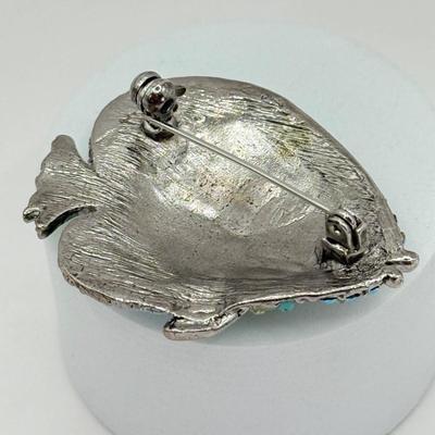 LOT 345J: Stunning Crystal & Bead Fish Pin