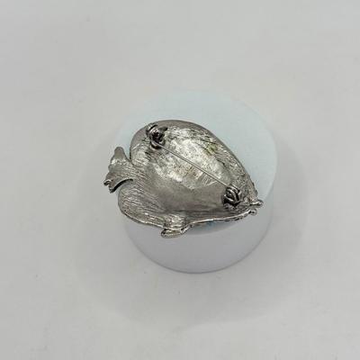 LOT 345J: Stunning Crystal & Bead Fish Pin