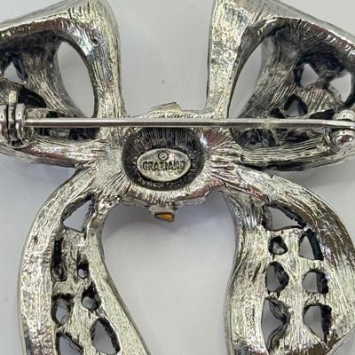 LOT 351J: 17.5” Vintage Crystal Beaded Necklace w/ 2 Bow Pins: Grazian & Unmarked