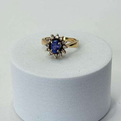 LOT 356J: Size 4.25 Vintage 14kt Gold Blue Gemstone and Diamond Ring (3.05g)