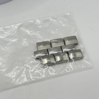 LOT 360J: Men’s Watches: Fossil & Timex