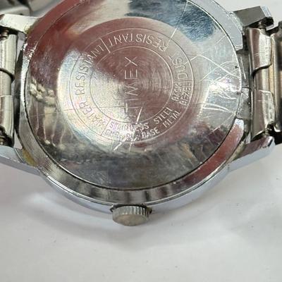 LOT 360J: Men’s Watches: Fossil & Timex
