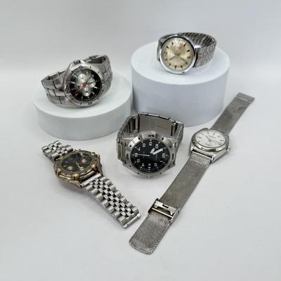 LOT 360J: Men’s Watches: Fossil & Timex
